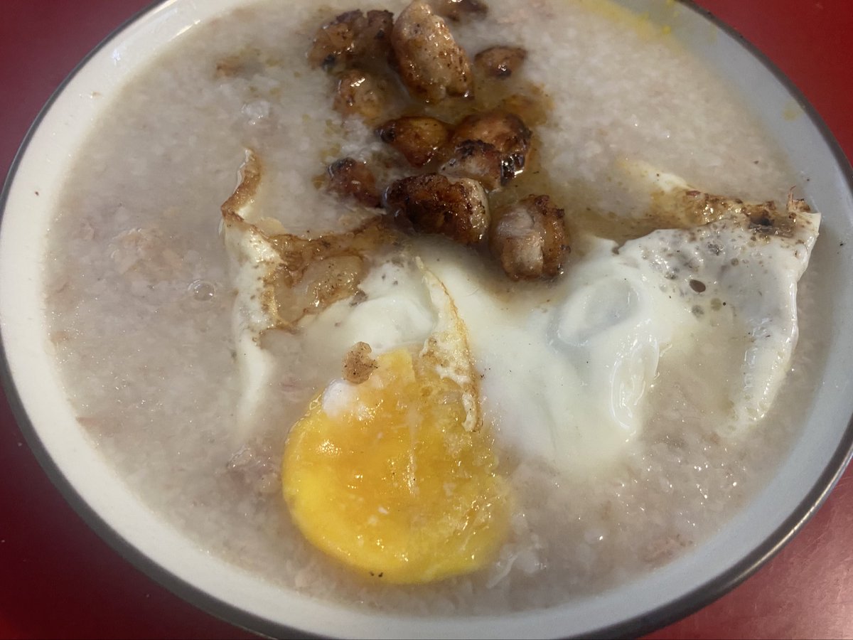Gmorning my lil sprouts! Todays #ElfGalGrub is Rice Porridge with eggy and Pork! Itadakimasu