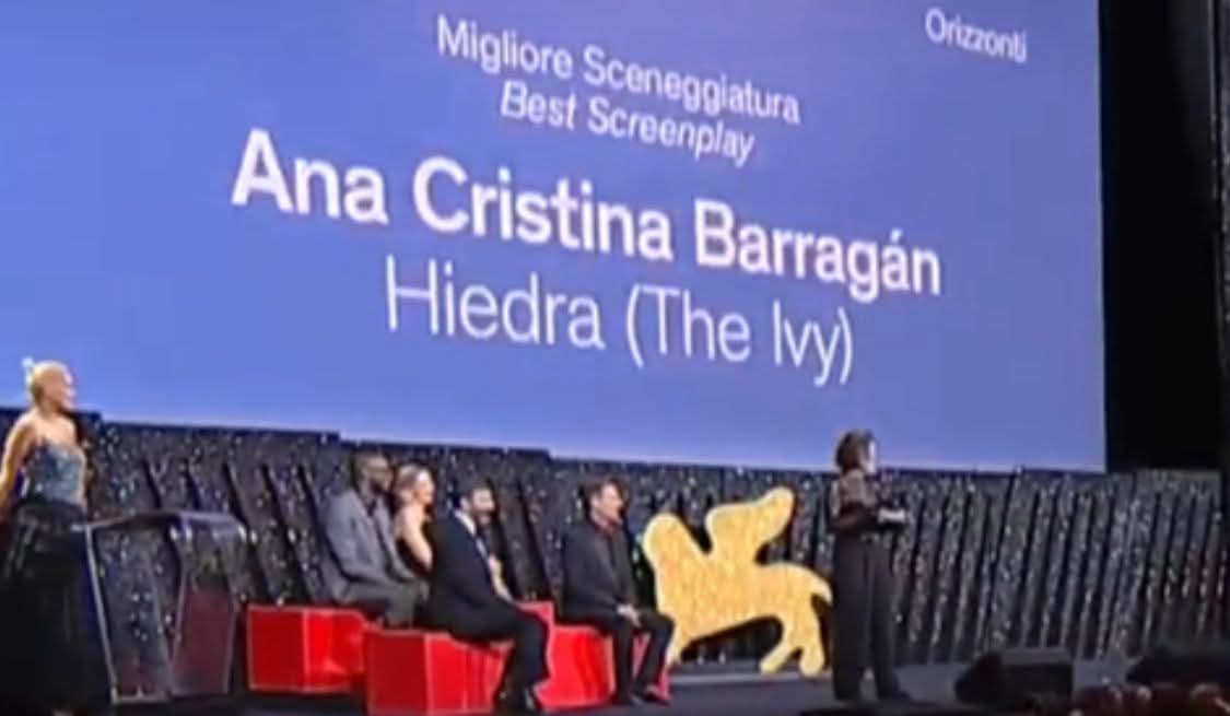 La mejor noticia para el cine ecuatoriano. 
Primera vez que Ecuador gana un premio en un Festival grande. 
Mejor guión original para Ana Cristina Barragán. 
Albricias!!!