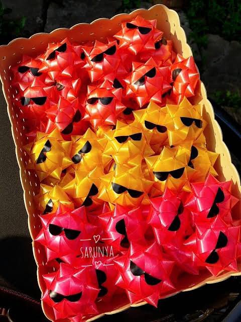 เหรียญโปรยทานที่น้องเขมพับให้พ่อครู 🥰🥰🥰

Khemjira The Series EP5 
#เขมจิราต้องรอดEP5