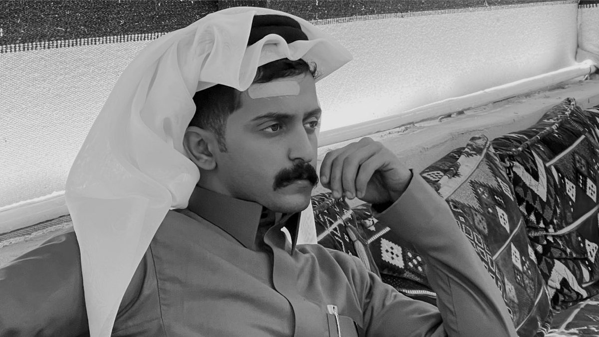 DD1T_'s tweet photo. « ليا مرني طاريه فالمجلس المليان
اخاويه واترك هيكل الجسم متراكي » https://t.co/FOyGQAT6Gc
