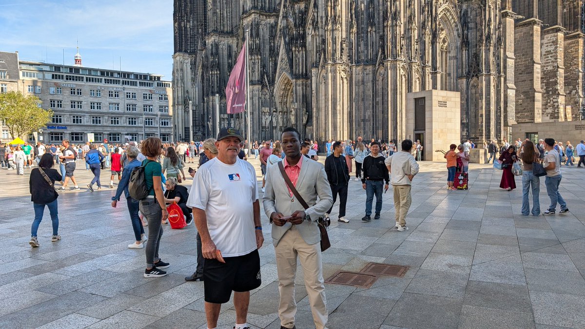 ODONGKARAPATR12's tweet photo. Powerful Evangelism in Köln -Germany as we Prepare for Europe Revival Mission.
#TheHolyRevival https://t.co/Pj5KrPXeRe