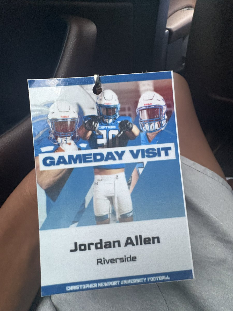 Had a great time at Christopher Newport University today. Thank you @indelible173 <a href="/coachpcrowley/">Paul Crowley</a> for having me out for the home opener. Go Captains ⚓️

<a href="/CoachTaeVA/">CoachTae</a> <a href="/eporter823/">Coach Porter</a> <a href="/RVHSFOOTBALL1/">Riversideramsfb1</a>
