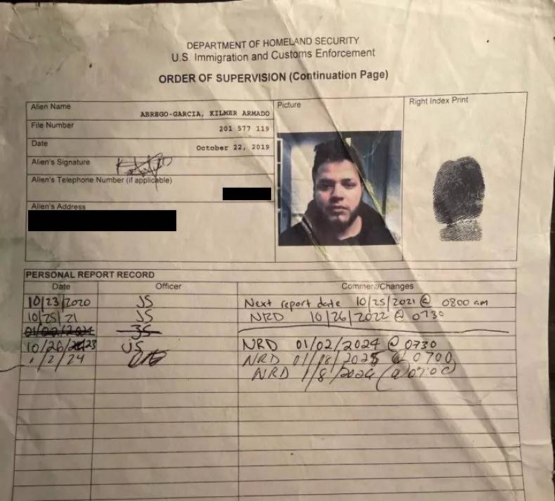 maureenwheat's tweet image. The #TRUMPeffect Just keeps getting better:  
#kilmarabregogarcia "Venezuela-my Enemies get me"
#kag deport to "UGANDA--they torture me! My rights!"
#Trump_trifecta "😖!!Eswatini culture has cannibalism!"
👁️👁️ 👉  👊Justice for KAG courtesy BEST_POTUS
@POTUS is LEGEND!!  😂🤣🇺🇸❤️