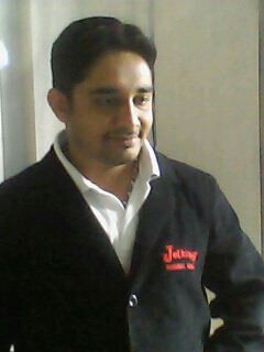 Devavasthi's tweet image. Quote a picture where you feel like the main character...
2011 😂