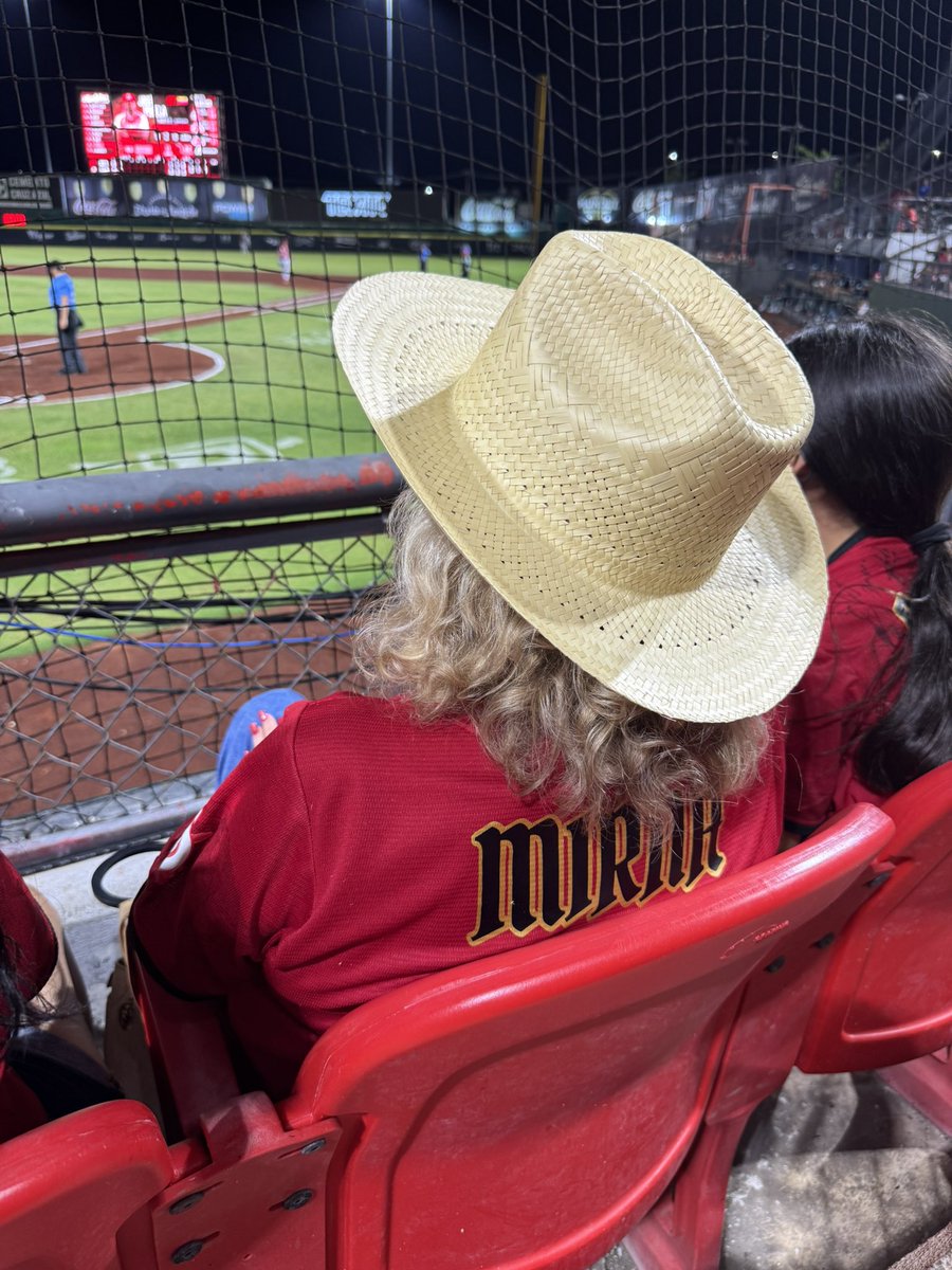 Laura Cervera tweet media