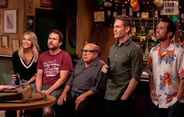 GPaaverud's tweet photo. @WHENESOTA #PopCulturePatio  

Late to the game, take your pick..

“It’s always sunny in Philadelphia “ https://t.co/59CyF6kbTR
