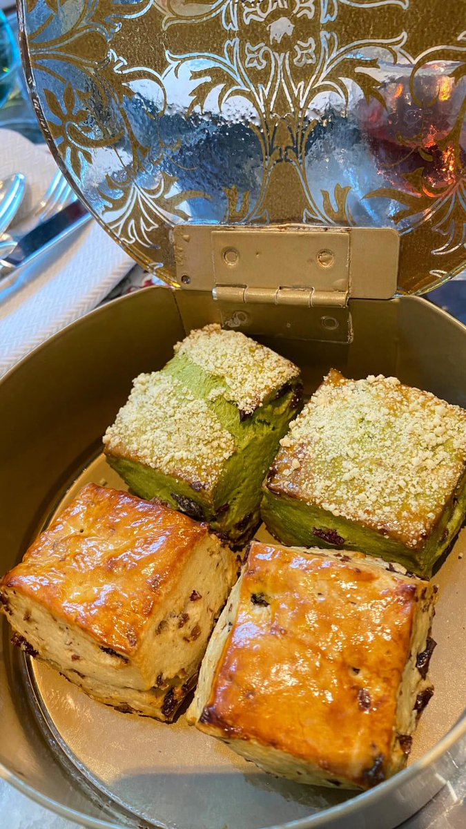 おはようございます☀️
朝からスコーンの香りに包まれて、幸せなスタート。🍵🥐✨