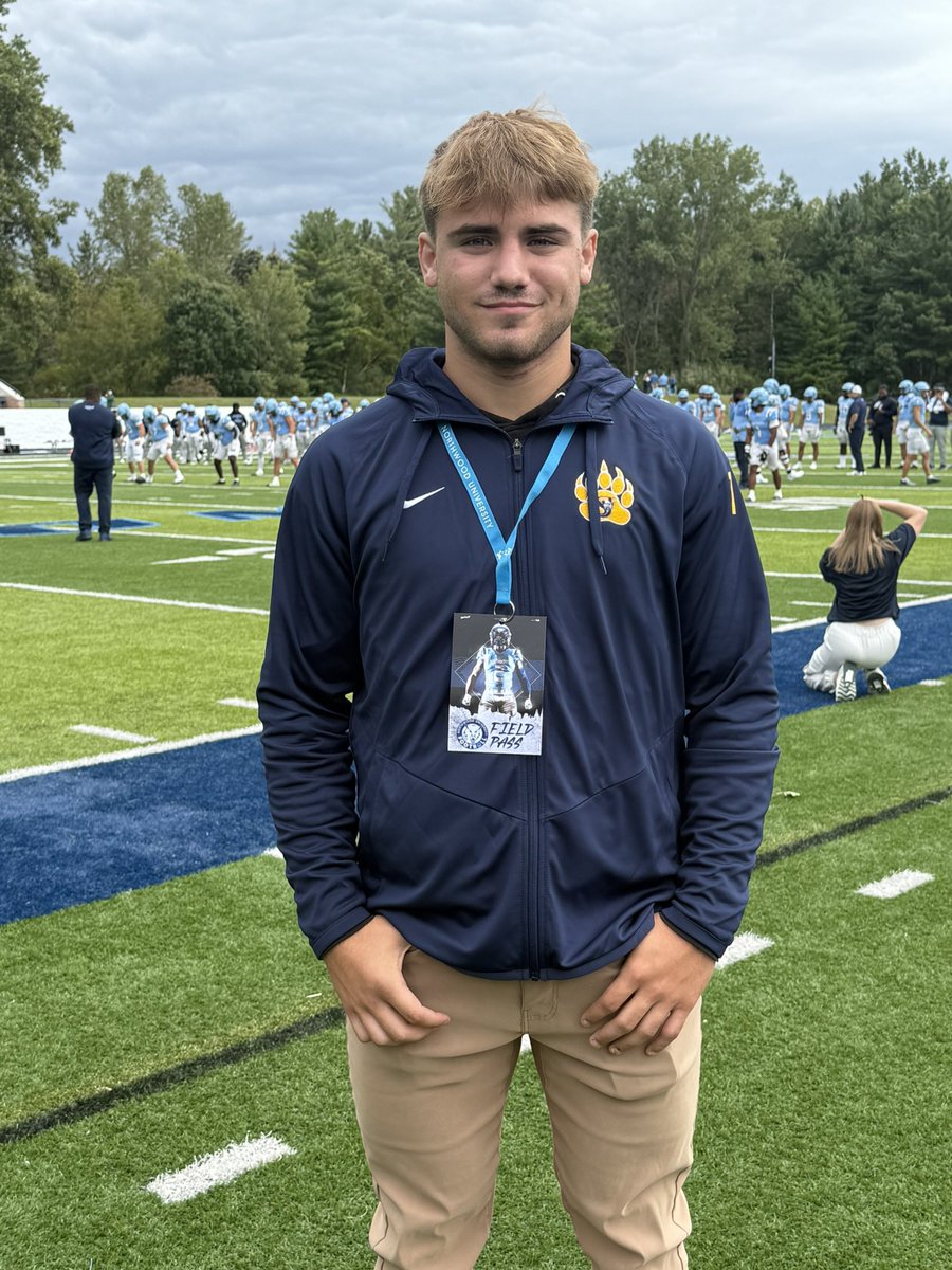 Codde_Isaac's tweet image. Thank you coach @CoachMtz125510 for the great visit!!