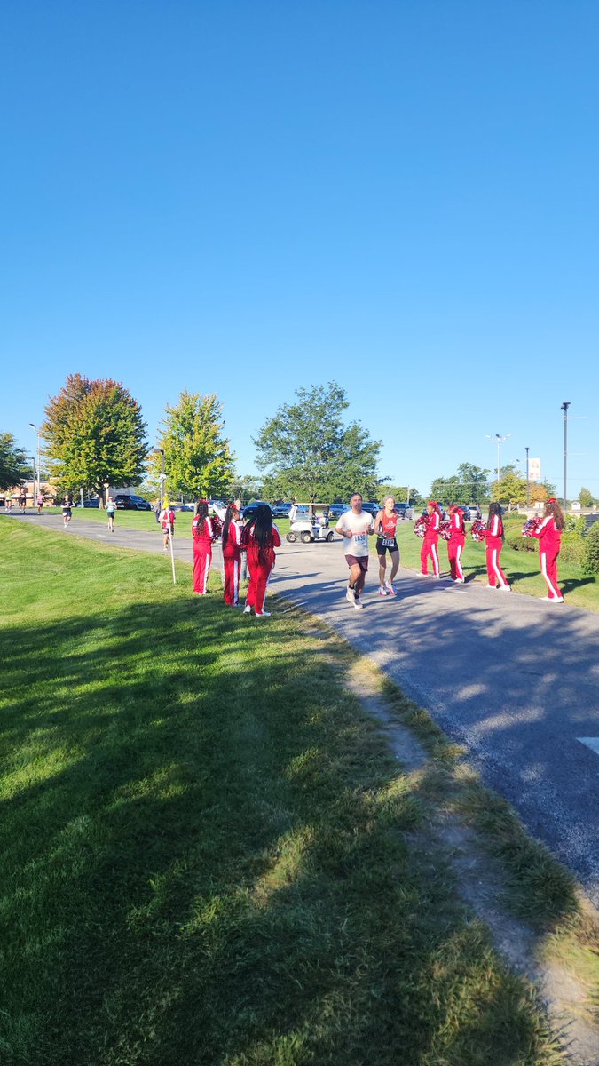 HF Cheerleaders tweet media