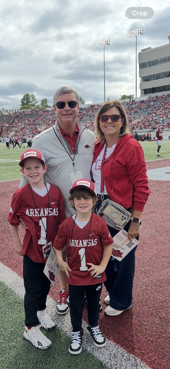 sseatenn's tweet photo. Woo Pig!! https://t.co/IciFE5bvmX
