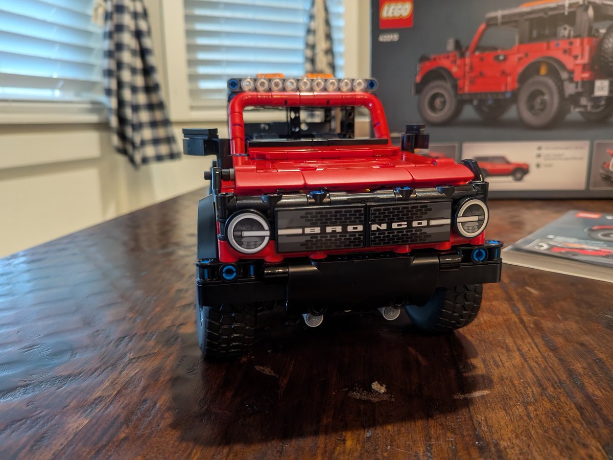 thegamecacheaz's tweet image. Is the new LEGO Technic Ford Bronco (42213) a must-buy? 🚙 We just put it to the test.

Check out our full, hands-on review to see our final verdict!

thegamecacheaz.com/blogs/lego/leg…

#LEGO #LEGOTechnic #FordBronco #LEGOReview