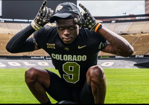 SINCERE BROWN WITH A INSANE GAME 

4 REC 120 YDS 30.0 AVG AND A 71 YD TD 🔥