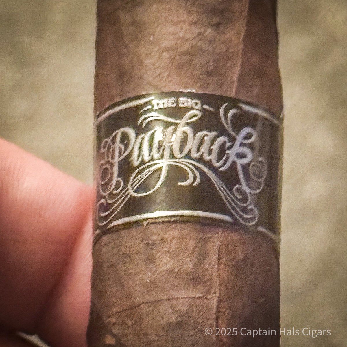 CaptainHal47's tweet image. Just lit up a Room 101 The Big Payback. It’s a medium-to-full-bodied smoke with a great profile of cream, cocoa, and earth. A fantastic cigar and an amazing value!
What&apos;s your favorite Room 101 cigar? #Room101 #TheBigPayback #CigarReview #NowSmoking