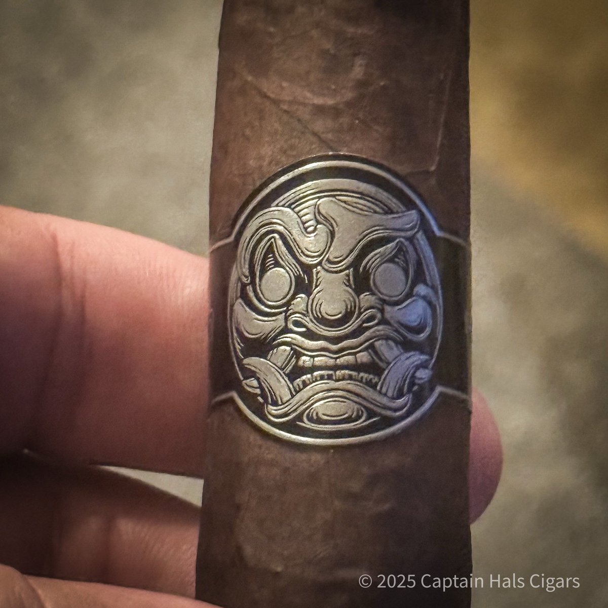 CaptainHal47's tweet image. Just lit up a Room 101 The Big Payback. It’s a medium-to-full-bodied smoke with a great profile of cream, cocoa, and earth. A fantastic cigar and an amazing value!
What&apos;s your favorite Room 101 cigar? #Room101 #TheBigPayback #CigarReview #NowSmoking
