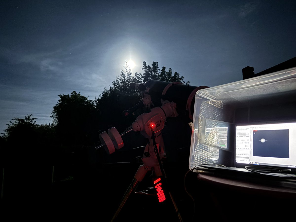 Un peu de planétaire ce soir malgré quelques nuages d’altitude.Cela faisait longtemps.🪐🌕💫