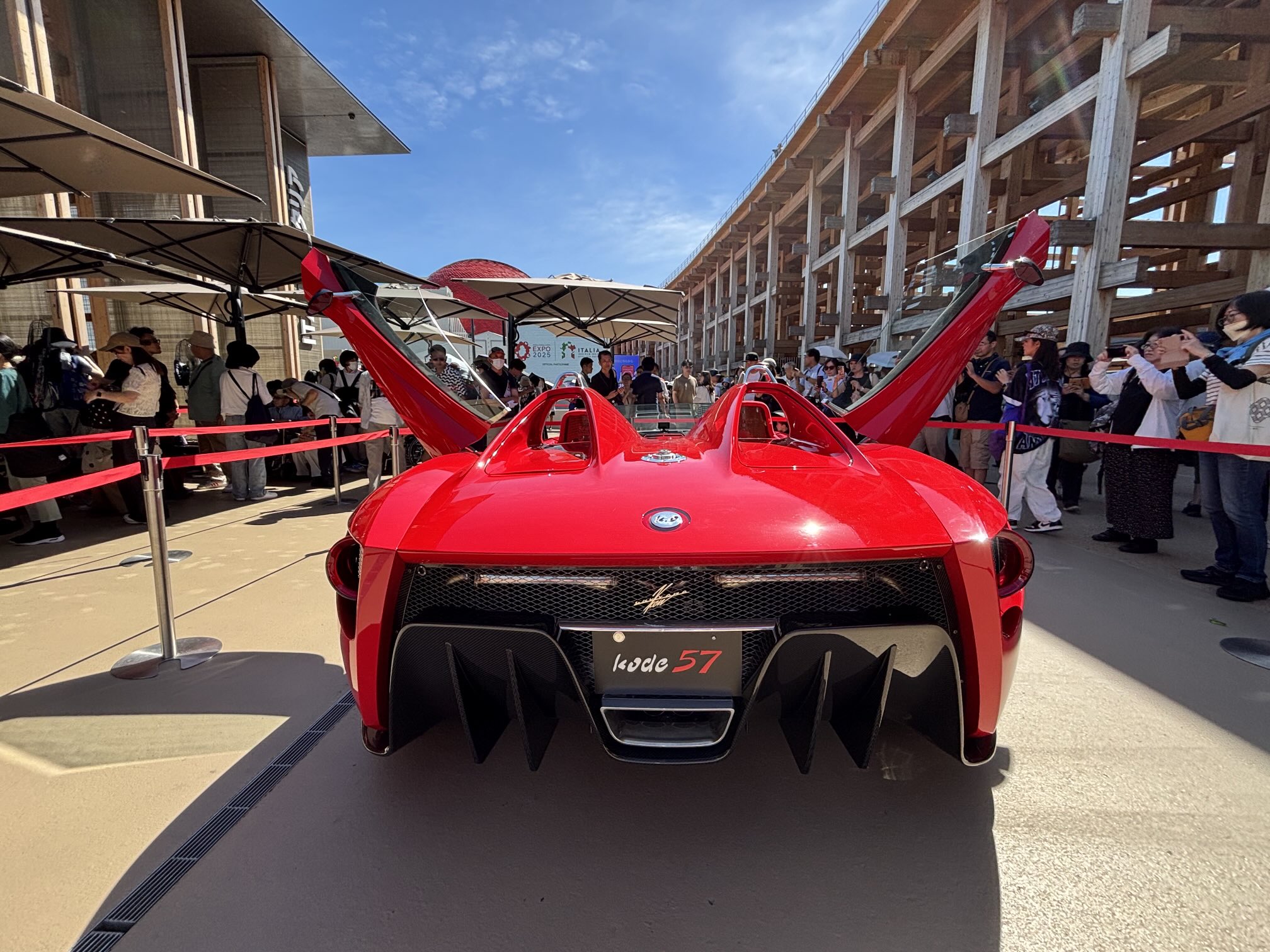 大阪関西万博　イタリア館　フェラーリコラボスパークリング2025年EXPO記念 大阪関西万博 イタリア館 フェラーリコラボスパークリング2025年EXPO記念