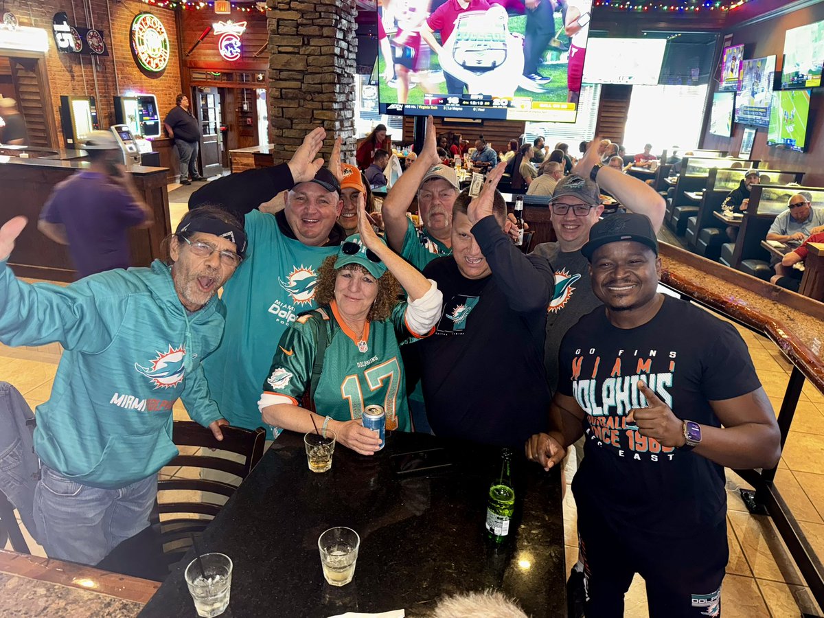 Aztec_Peels's tweet image. We are here at kilroys it&apos;s officially a Indy takeover @MiamiDolphins @WillManso @ian693  #PhinsUp #BeattheColts
