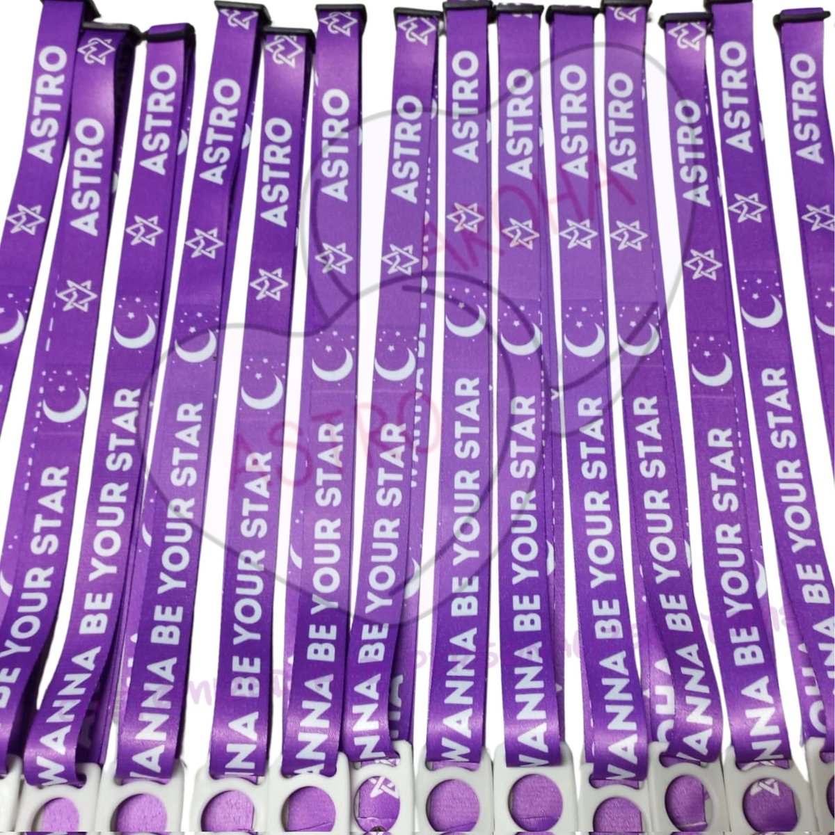 Rockymie26's tweet photo. 📣ROBONG STRAP
IS BACK.. first batch till sept 15.
Print Details : ASTRO ,AROHA,WANNA BE YOUR STAR,MOON AND STAR
Color : Light Purple
Material : polycotton
Php 270.00 + SF
1 week Production
Order form here👇
Untitled form - Google Forms https://t.co/J6ue1b7BoU
#ASTRO #Robong https://t.co/2AxUvoBGsR