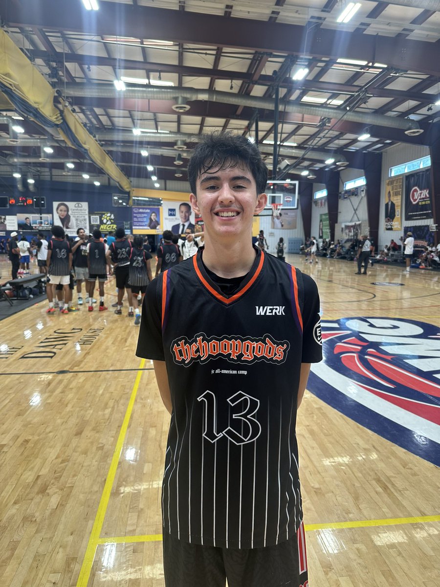 🚨 Class of 2028 – Sharpshooter Alert 🚨
6’4” G/W Aaron McMorran II (Desert Pines)
🧱 Above average mid-range game → extends to 3PT
📏 Height + length for age = still filling out frame
🎯 One of the best shooters in Las Vegas (all classes)
🔁 Still areas to refine, but