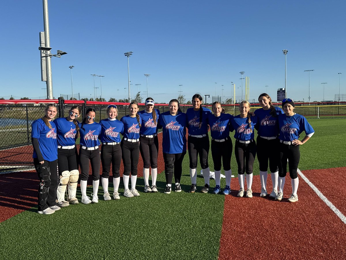 kayla_alcaraz's tweet photo. Great first day at Super 72 and an awesome first weekend with my new teammates! Finished hitting .500 🥎🔥 #Selectfastptich #Super72 @SelectFP16u_SS @CoastRecruits @SBRRetweets @HopeCollegeSB @ncsoftball https://t.co/0Ztp2TbSTx
