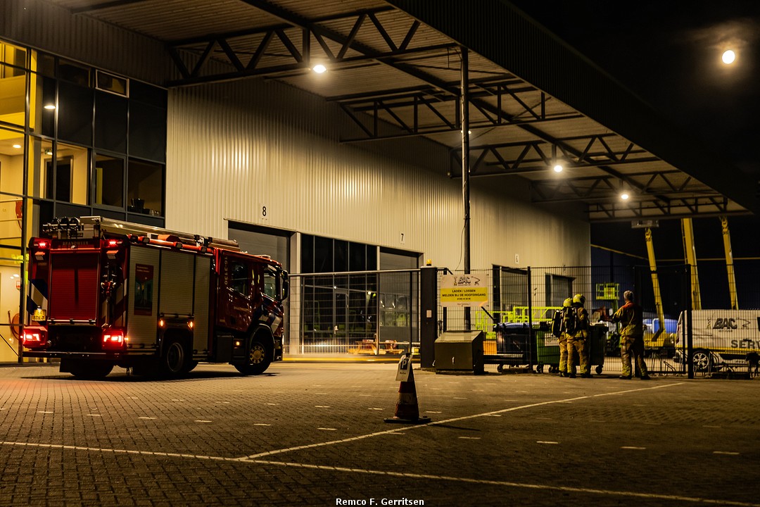 Veel rook bij brand in meerdere hoogwerkers