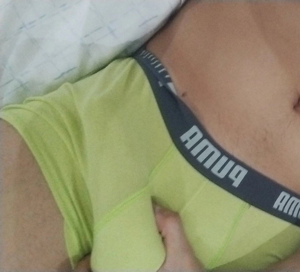 ErosMoons's tweet photo. Quién para darle estos 19cm de verga bien cargada de leche💦💦 https://t.co/MnECJWRJSR