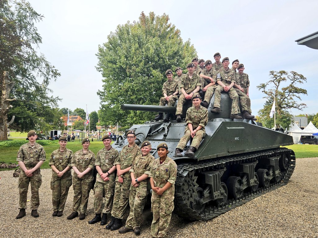 Brilliant day today at the 78th annual Oosterbeek Airborne March. Great effort by all the Cadets who done really well ☘️💂