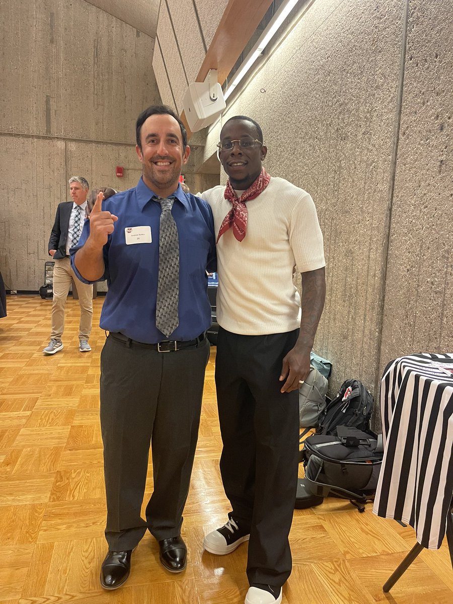 TheUMassRef's tweet photo. It was an honor celebrating the illustrious careers of Chaz Williams and Victor Cruz as they got inducted into the UMass Hall of Fame today

#LetsGoUMass #WePlayinChazketball #YouWereYouAreUMass https://t.co/8OqWPAn1tW