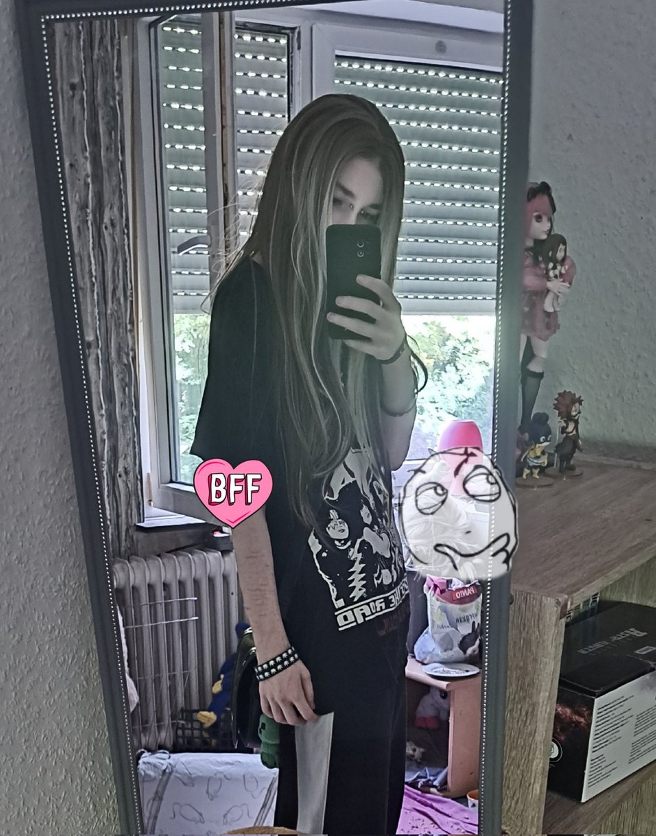 I wish I looked skinny in baggy clothing