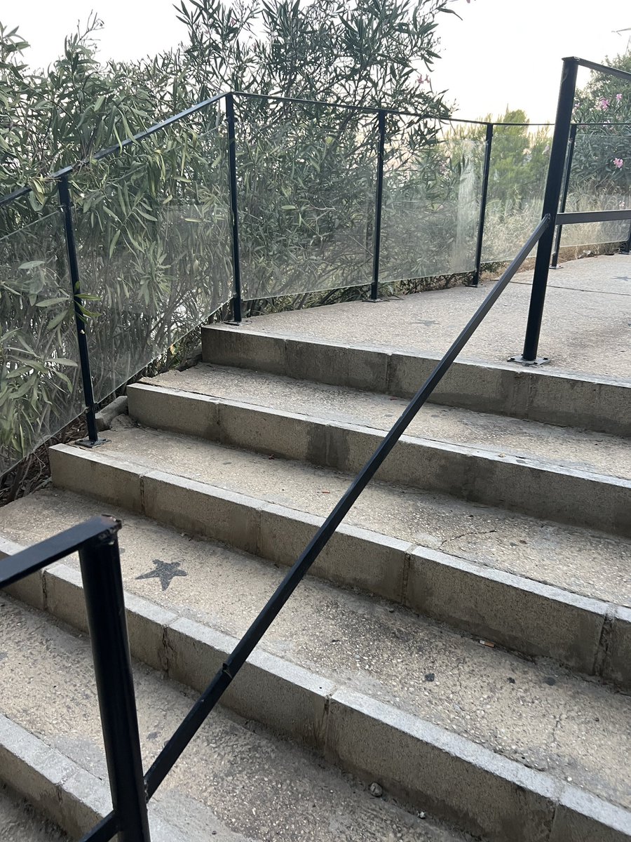 EXPERIENCES_P's tweet photo. Es lamentable que un festival como @StarliteFest tan publicitado y caro no ofrezca garantías básicas de seguridad ni se haga cargo de los problemas que causa su propia dejadez. Una gestión totalmente impresentable.

#starlitemarbella 
#marbella #costadelsol #malaga #spain https://t.co/WkcpDusmzs
