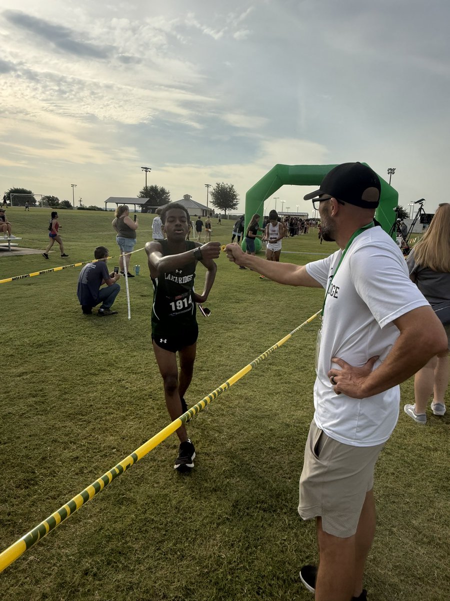 Lake Ridge XC tweet media