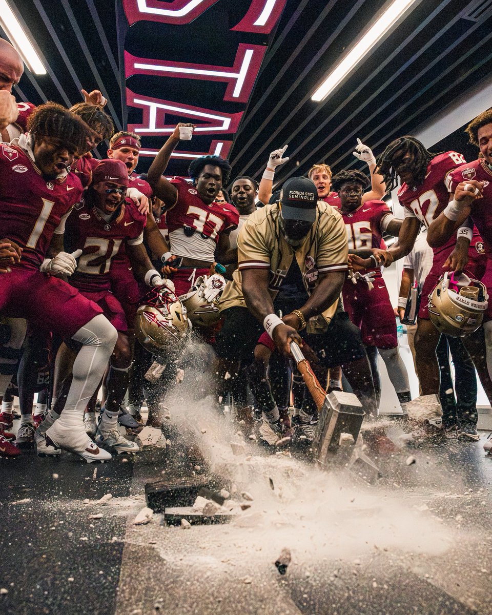 FSUFootball's tweet image. 💛♥️ #NoleFamily