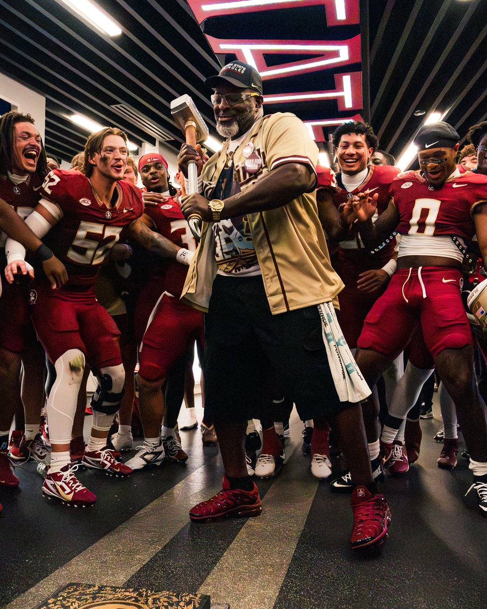 FSUFootball's tweet image. 💛♥️ #NoleFamily