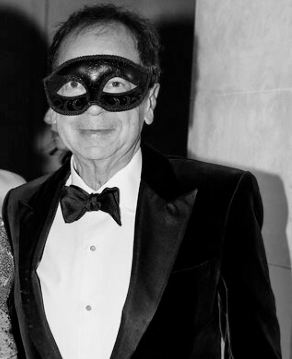 MassieforKY's tweet image. This is 1 of the 3 billionaires who’ve collectively spent over $2 million to defeat me this election. His name is John Paulson. Does it surprise you he’s in Epstein’s black book?
I need help. Can you give $25, $50, or even $200 at this link? (Not WinRed!) secure.thomasmassie.com/donate