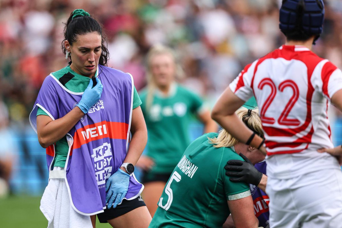 Best wishes to former pupil, Naomi Hamilton, who is a physiotherapist for Ireland Women's Rugby, for the team’s fixture against New Zealand’s Black Ferns tomorrow. 🏉