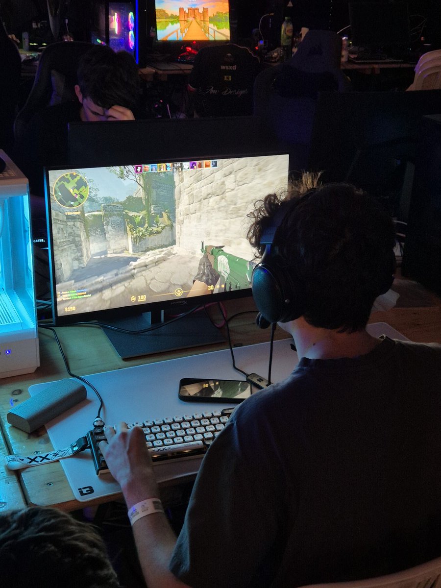 SoulsHeartOff's tweet image. Time for the @FoMLan semi-final UB, We face @SENSHIdotGG 🔥

🖥 twitch.tv/fomlan

#CS2BNL / #SoulsHeartForever 💜🤍