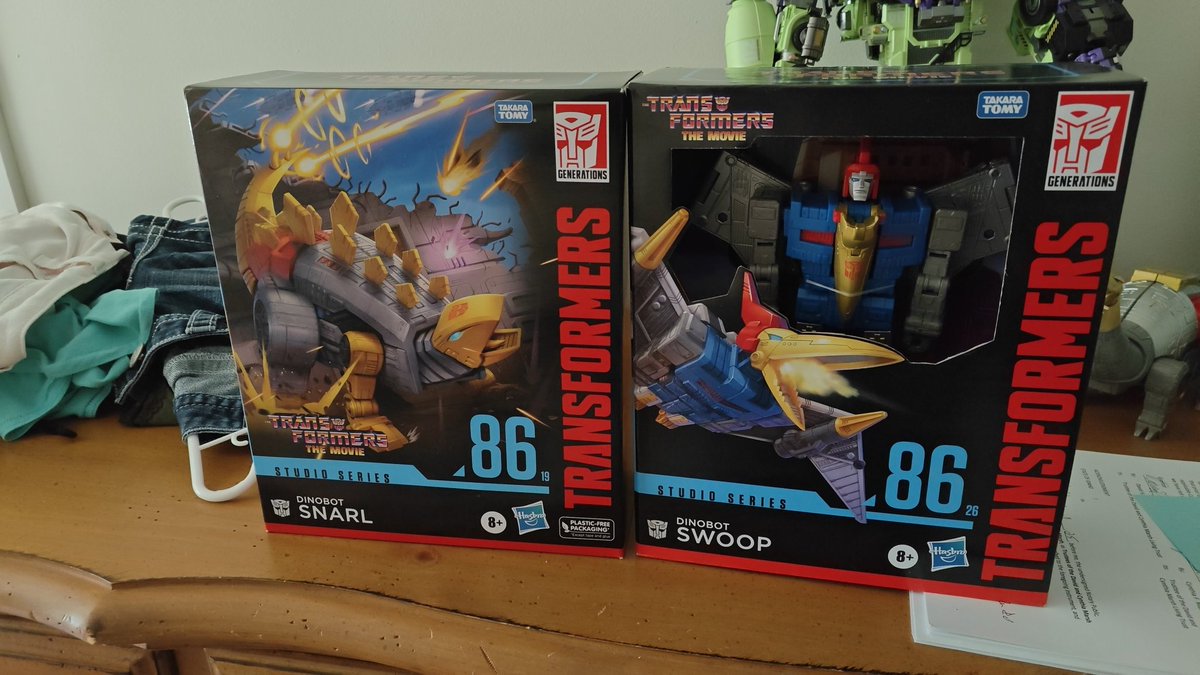 jerror4545's tweet image. Yeah buddy. Just got these dudes in the mail. I caved and had to get the rest of the Dinobots. Grimlock should be here Monday. Just waiting for the rerelease of Slug and I'm set !!
