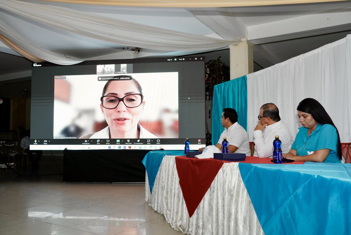 GuayasRC5's tweet photo. 📍 Hoy la Dirección Provincial del Guayas capacitó a concejales y juntas parroquiales. 💙❤️ Unidos y comprometidos, seguimos trabajando en territorio por nuestra gente.
#RevoluciónCiudadana #GuayasUnido #FuerzaRC5 https://t.co/BsLaePJpCE