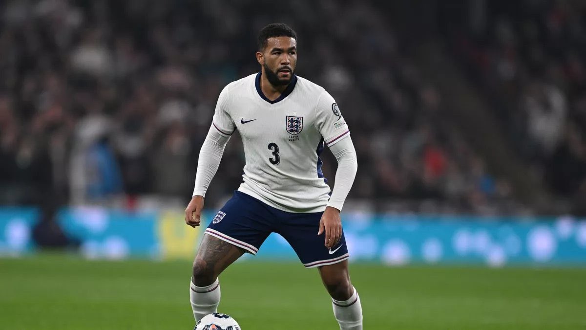 🚨 روي كين عن ريس جيمس: "لديه جودة رائعة. شاهدنا كرة مذهلة في الشوط الأول كان من المفترض على كين أن ينهيها ربما."