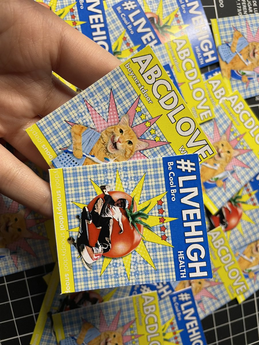 snoopydool's tweet photo. 🆕 #ABCDLOVE 🌀🐱 #LIVEHIGH 🍅🛹 cartãozinhos novos ⭐️ https://t.co/0bxqBF4S8l