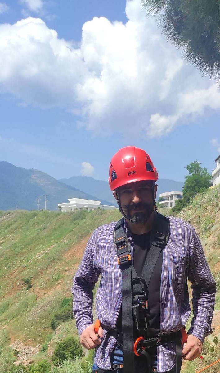 'İyi insan olmak yetmez, aynı zamanda iyi bir ayakkabıcı olacaksınız"
        Sokrates