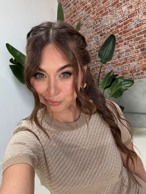 Just here to brighten up your day! https://t.co/SBgYWWFpWm