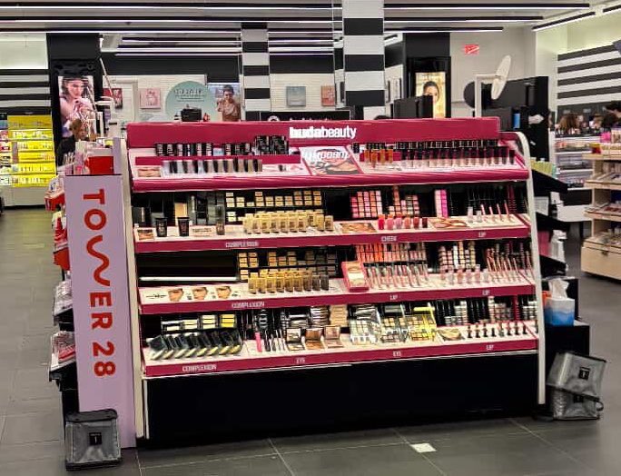 StopAntisemites's tweet photo. A slap in the face to Jews- not only has Sephora not removed antisemite Huda’s products from their shelves, but many customers are reporting seeing the line front and center.

@LVMH @Sephora - Huda Kattan is a rabid Jew hater. Get her out of your stores! https://t.co/QxFs1ud0vZ