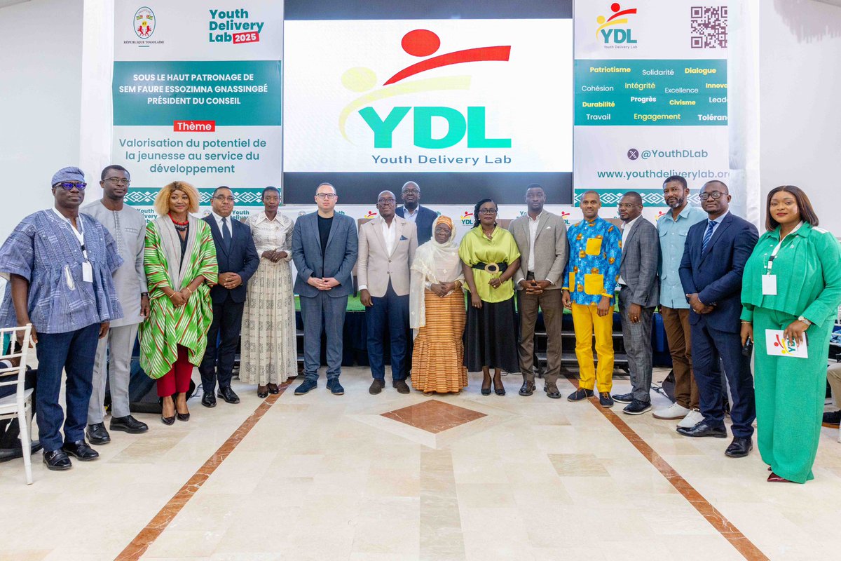 UN_Togo's tweet photo. La Coord. du SNU @CoumbaDSow a participé à l’initiative @YouthDLab🇹🇬 qui a réuni cette année 2300 jeunes togolais sur site et près de 2100 en ligne.

Une plateforme unique pour échanger sur les innovations et l’impact positif des jeunes au #Togo et au delà.

#ODD4 #ODD8 #YDL2025 https://t.co/WSDmssOG2u