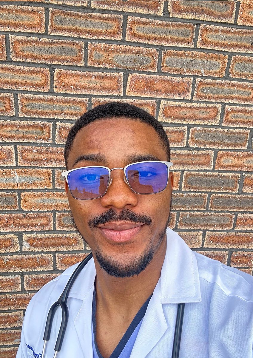 AnasoEmmanuel's tweet image. This Doctor will see you now 🤭

Anatomy ✅️
Biochemistry ✅️
Physiology ✅️
Pathology ✅️
Pharmacology ✅️
Obstetrics and Gynecology ✅️
Paediatrics ✅️
Medicine ✅️
Surgery ✅️
Community Medicine ✅️

Reintroducing...
Dr. Anaso Emmanuel
MBBS; Nigeria.