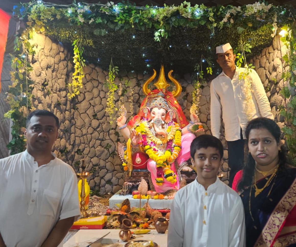 🌸🙏
गणेशोत्सव २०२५
गणरायाच्या कृपाशिर्वादात तल्लीन,
परिवारासोबत घालवलेले
काही आनंददायी क्षण…✨🪔

#GaneshChaturthi2025