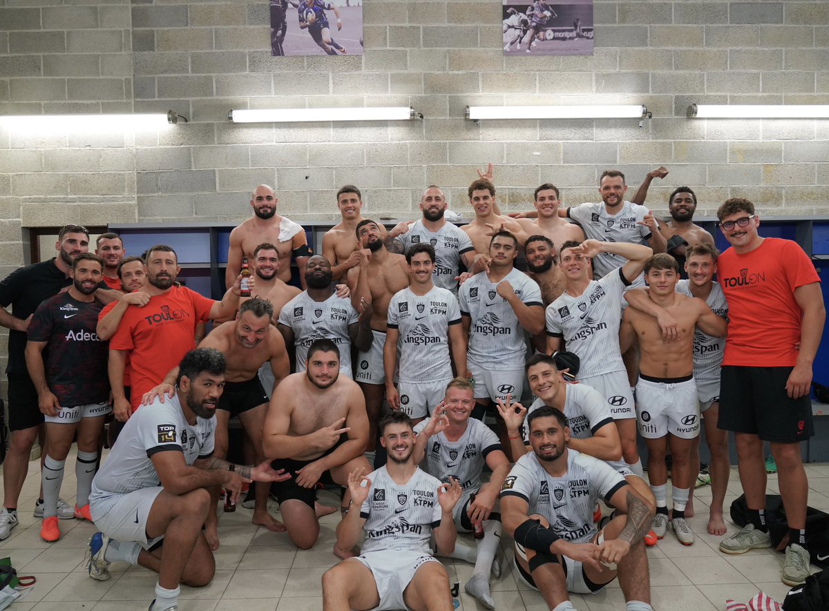 RCTofficiel's tweet image. 𝐋𝐚 𝐩𝐡𝐨𝐭𝐨 𝐝𝐞 𝐥𝐚 𝐯𝐢𝐜𝐭𝐨𝐢𝐫𝐞 📸 

On croise les doigts pour que cela soit la première d’une belle série 🤞

#ParceQueToulon