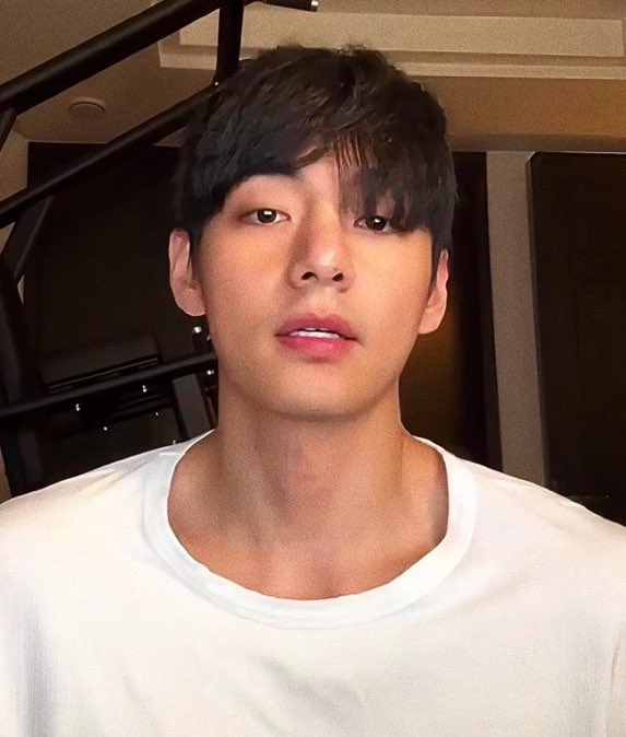 1230ZONE's tweet photo. Thread of Songs Taehyung sang in his live - 070925 https://t.co/G0Bf7eixB7