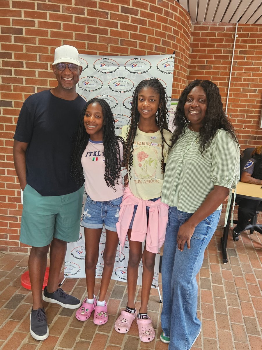 hipolitix's tweet photo. WE VOTE - One of my favorite family traditions! #TeamJerrell #mark4meck #mark4thepeople #makingaMARK #MARKingprogress https://t.co/PaMnJAPsrm