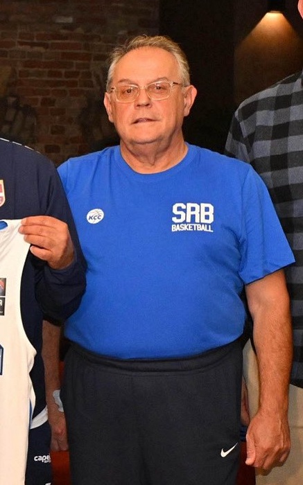 dmbsck's tweet photo. A ne najjače da će OVO da donese medalju. Brat petnaest godina igrao evroligu slavio kad je uzimao 17. mesto. https://t.co/dDBTXDpwyY